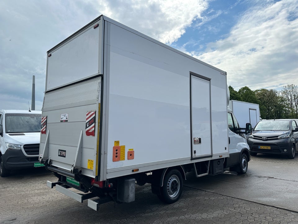 Iveco Daily 2,3 35S14 Alukasse m/lift AG8 2d