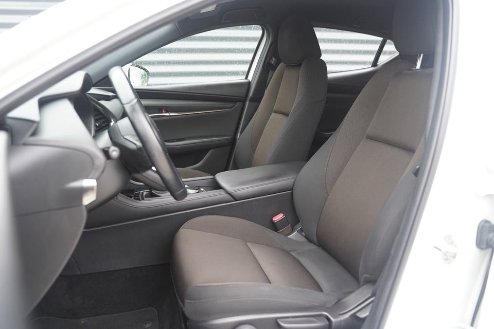 Mazda 3 1,8 SkyActiv-D 116 Sky aut. 5d