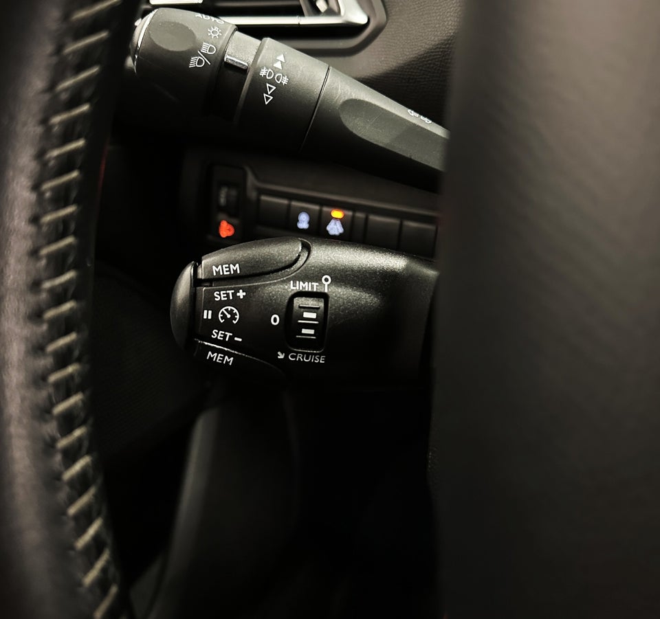 Peugeot 308 1,5 BlueHDi 130 Style SW 5d