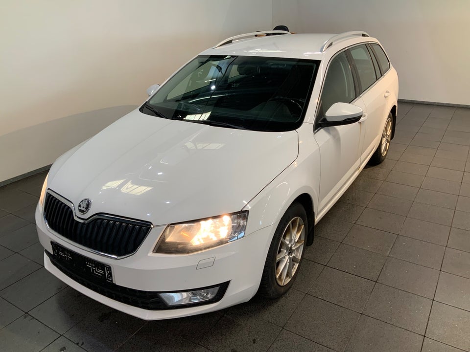Skoda Octavia 2,0 TDi 150 Elegance Combi 5d