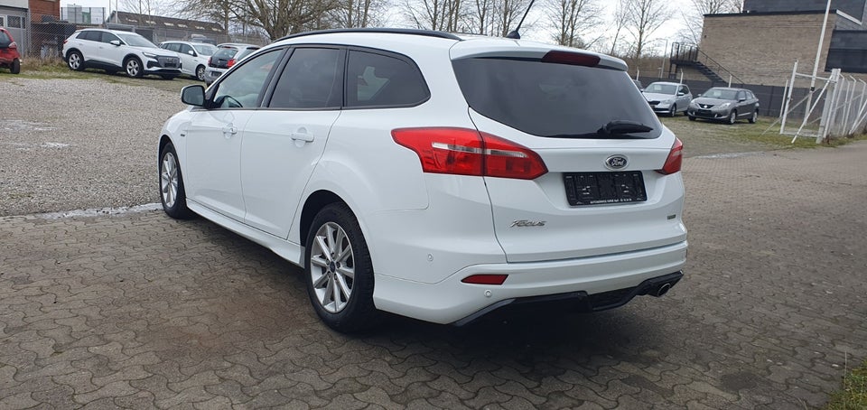 Ford Focus 1,5 SCTi 150 ST-Line stc. 5d