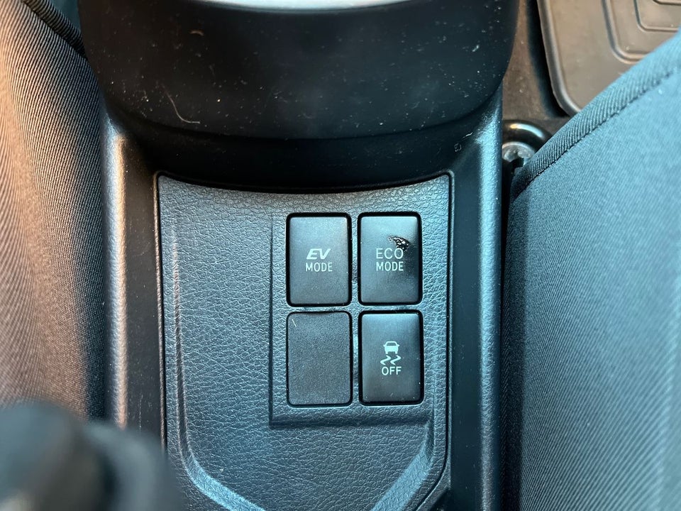 Toyota Yaris 1,5 Hybrid H1 e-CVT 5d