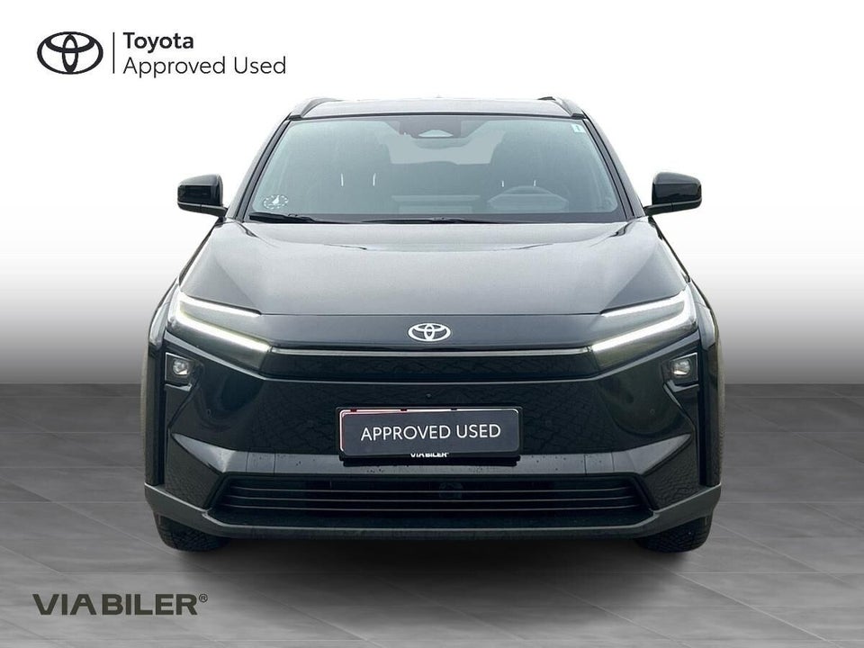 Toyota bZ4X Executive 5d