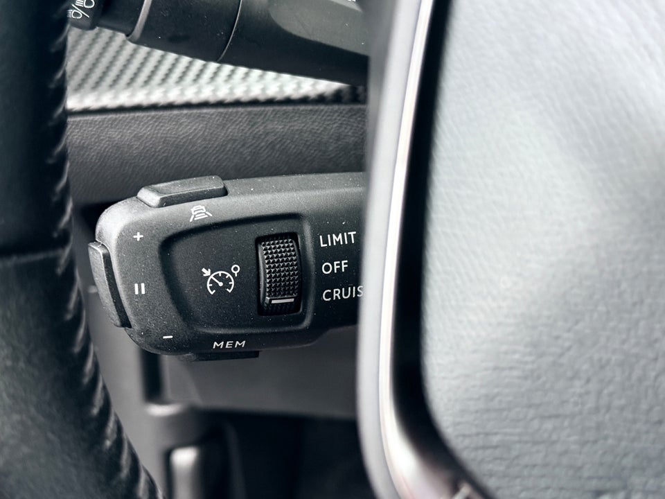 Peugeot 2008 1,5 BlueHDi 100 Active 5d