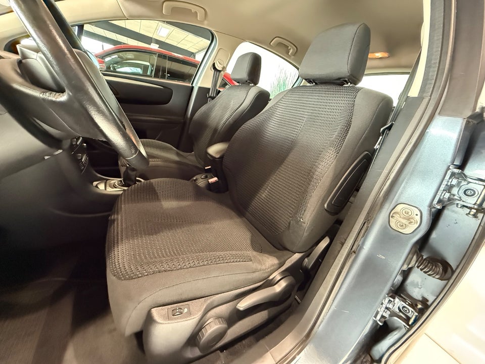 Citroën C4 2,0 16V Prestige 5d