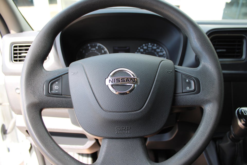 Nissan NV400 2,3 dCi 150 L2H2 Kassevogn