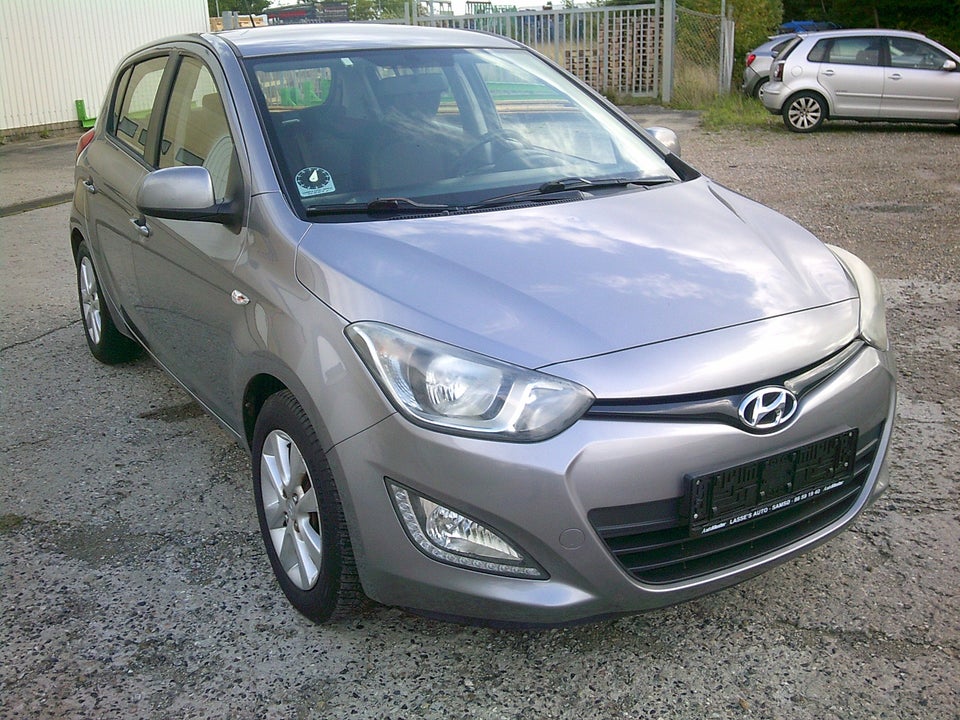 Hyundai i20 1,25 Classic XTR 5d