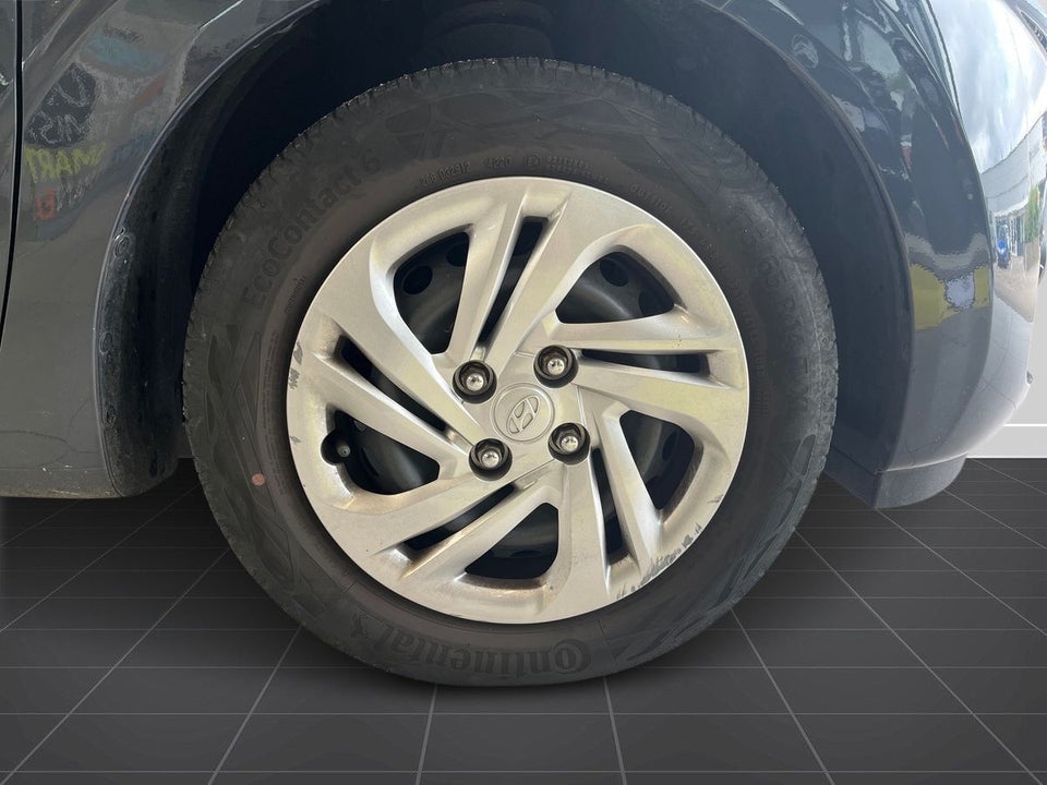 Hyundai i10 1,0 MPi Essential 5d