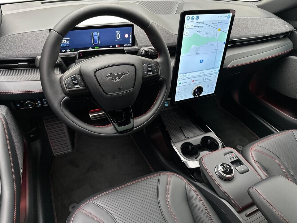 Ford Mustang Mach-E 98 Premium Extended Range AWD 5d