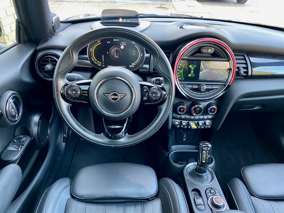 MINI Cooper SE Maximise 3d