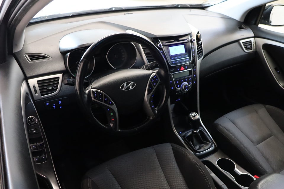 Hyundai i30 1,6 CRDi 110 XTR CW Eco 5d