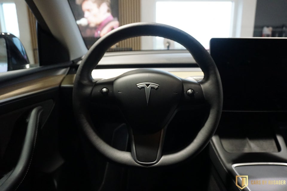 Tesla Model Y RWD 5d