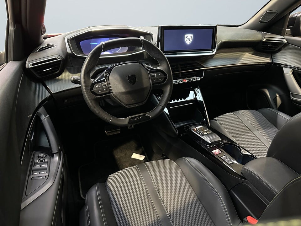 Peugeot e-2008 54 GT 5d