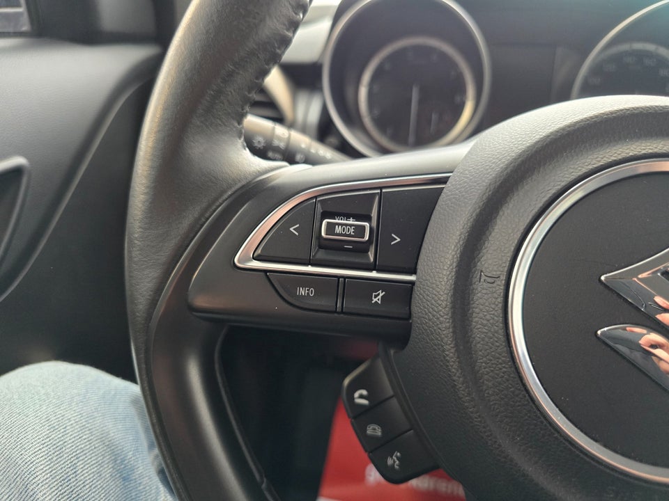 Suzuki Swift 1,2 Dualjet Action KUP 5d