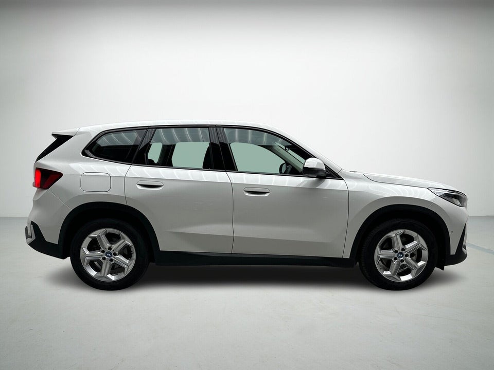 BMW iX1 eDrive20 X-Line 5d