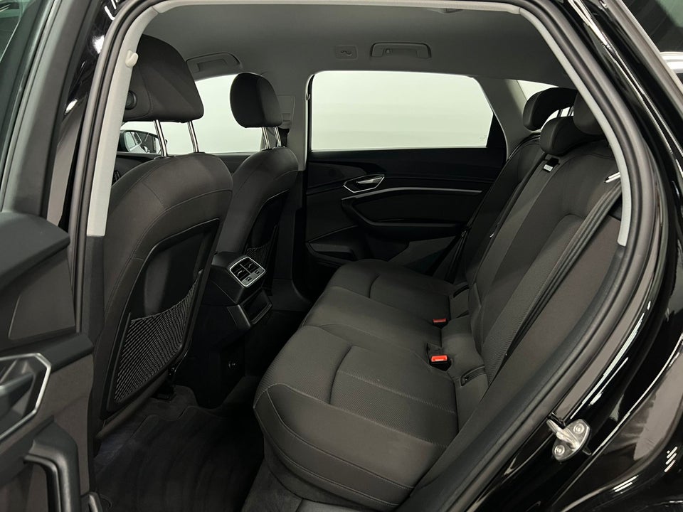 Audi e-tron 50 quattro 5d