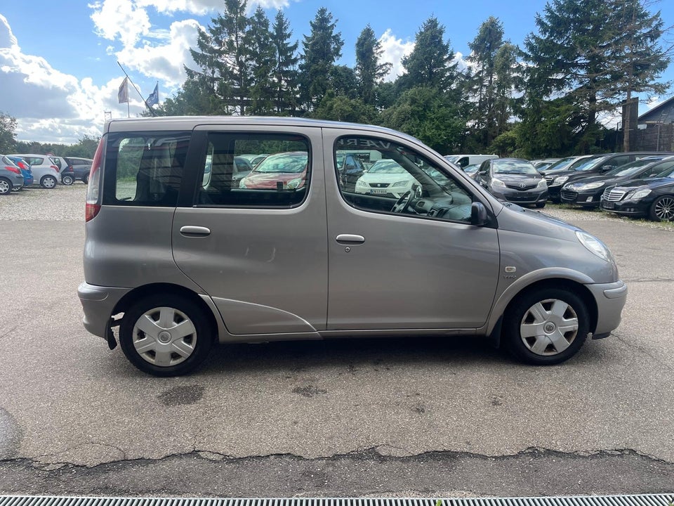 Toyota Yaris Verso 1,3 Terra 5d