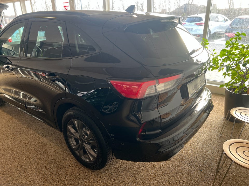 Ford Kuga 2,5 HEV ST-Line X CVT 5d