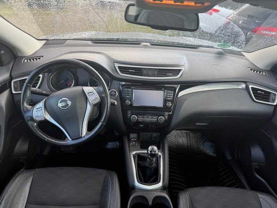 Nissan Qashqai 1,2 Dig-T 115 Tekna 5d