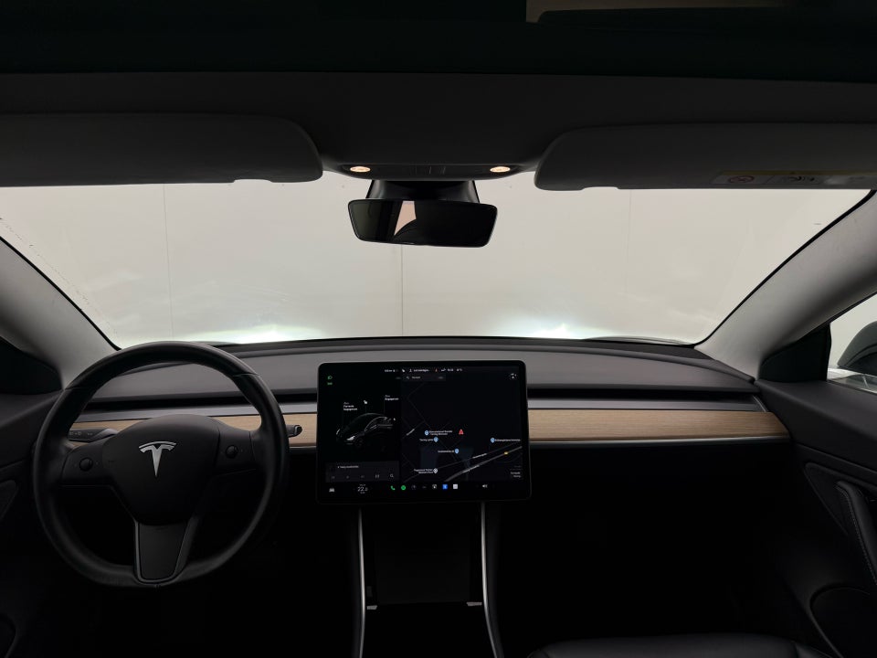 Tesla Model 3 Long Range AWD 4d