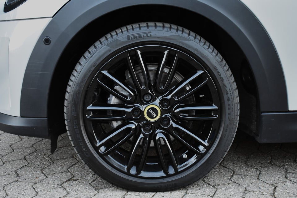 MINI Cooper SE Yours Trim 3d