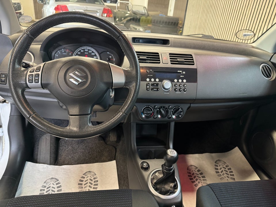 Suzuki Swift 1,3 GL 3d