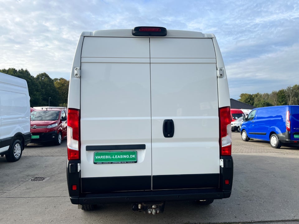 Peugeot Boxer 435 2,2 BlueHDi 165 L3H2 Premium