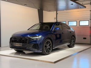 Audi Q8, modelår 2018, 132,000 km