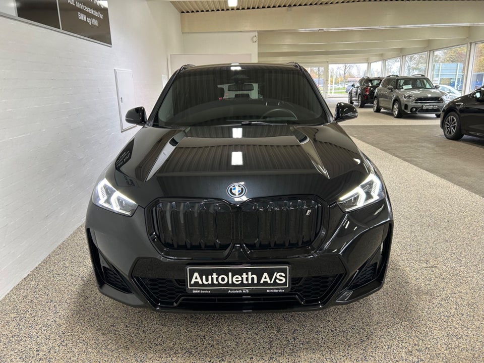 BMW iX1 xDrive30 M-Sport Premium 5d