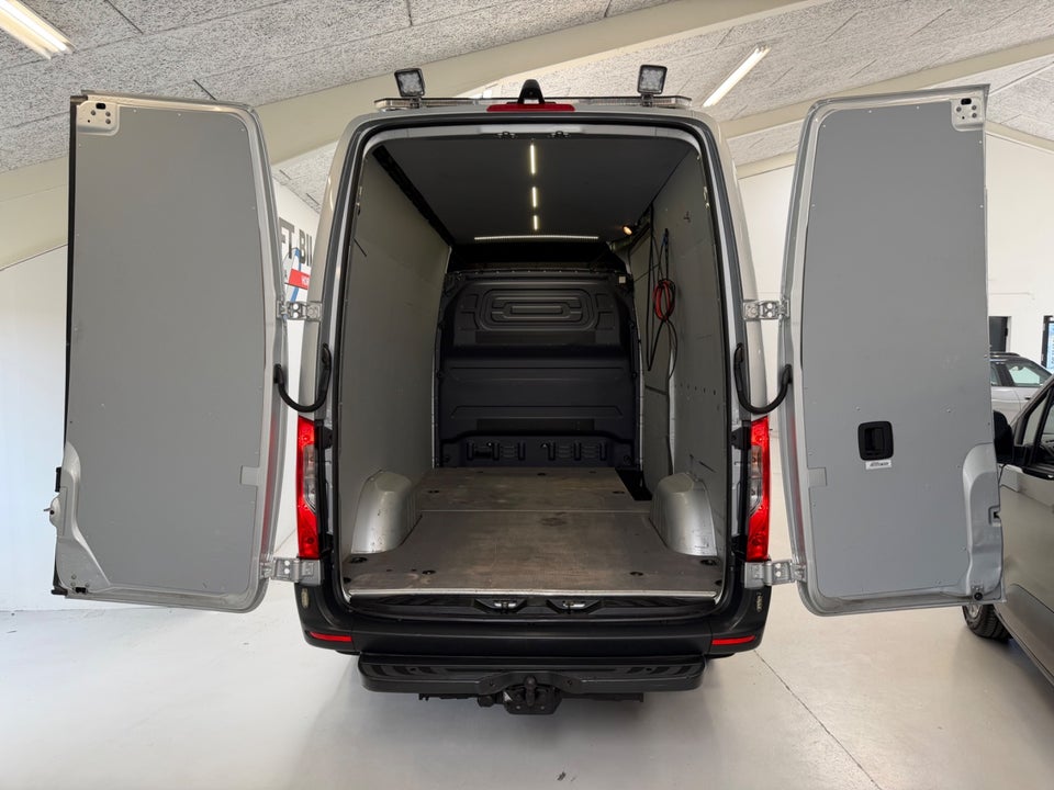 Mercedes Sprinter 316 2,2 CDi A2 Kassevogn aut. RWD