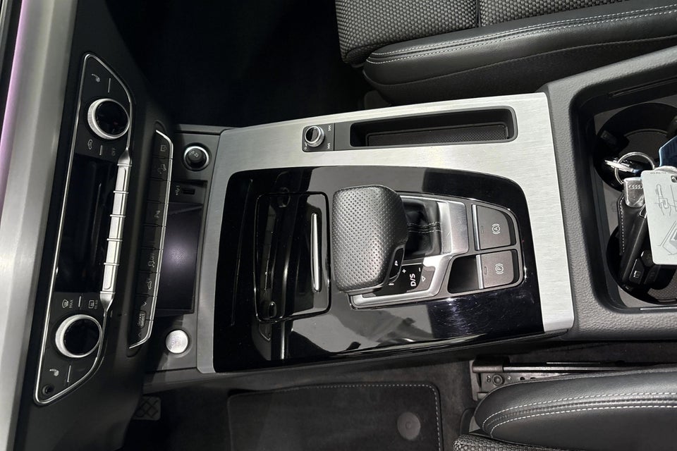 Audi Q5 50 TFSi e S-line quattro S-tr. 5d