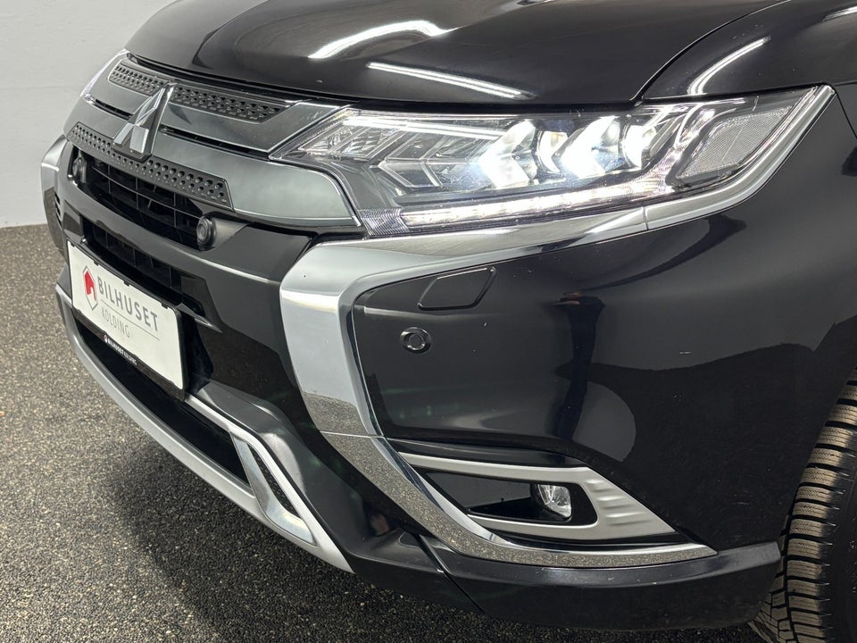 Mitsubishi Outlander 2,4 PHEV Intense CVT 4WD 5d