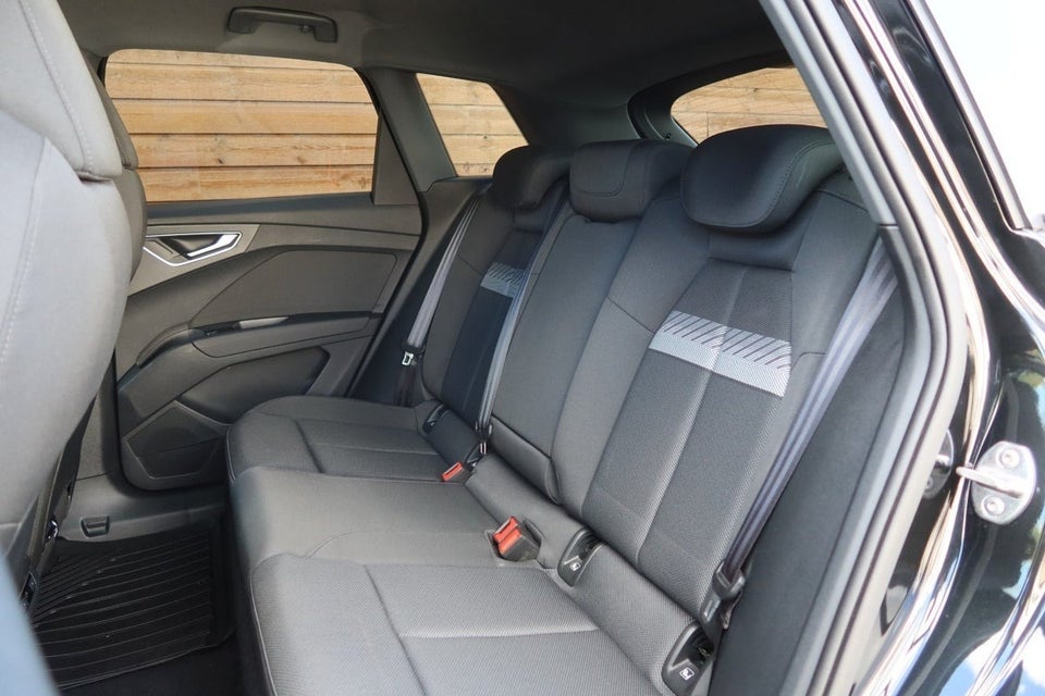 Audi Q4 e-tron 40 Attitude 5d