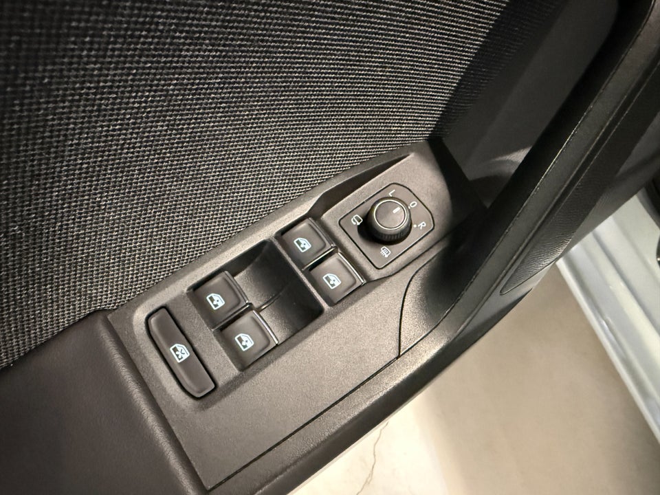 Seat Leon 1,5 eTSi 150 Xcellence Sportstourer DSG 5d