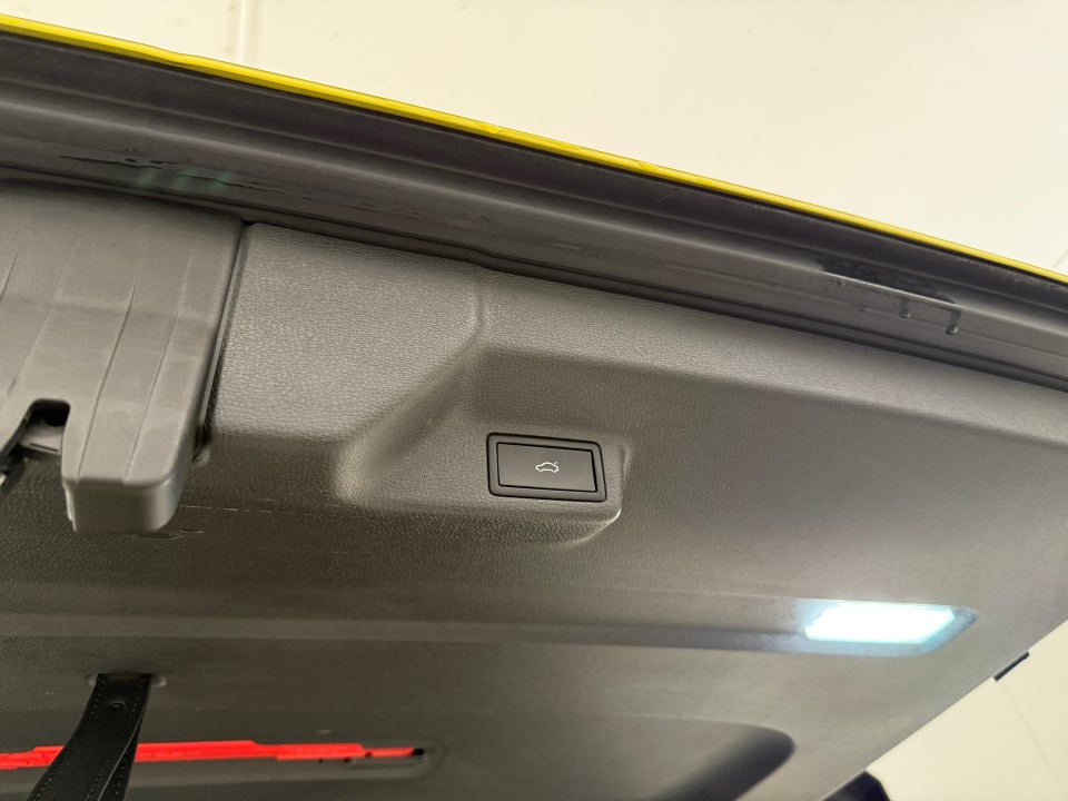 VW ID.Buzz 77 Style SWB 5d