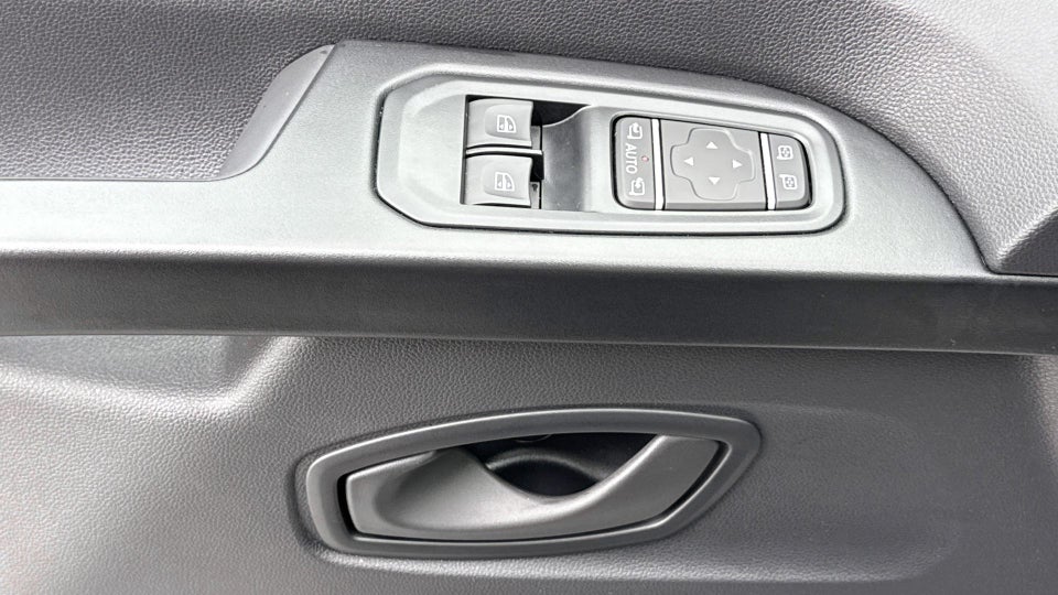 Renault Trafic 2,0 dCi 130 L2H1 Tekno