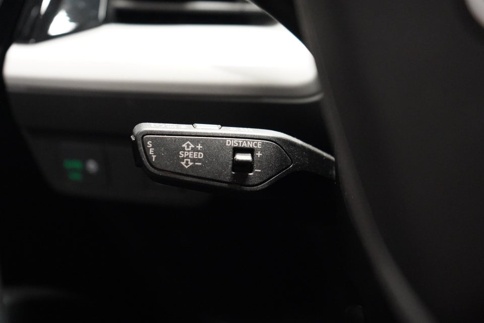 Audi Q4 e-tron 45 S-line 5d