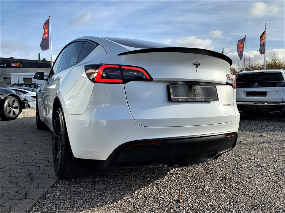 Tesla Model Y Performance AWD 5d