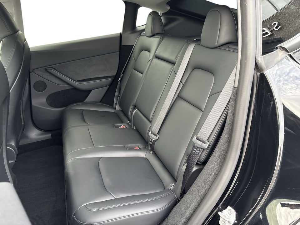 Tesla Model Y Long Range RWD 5d