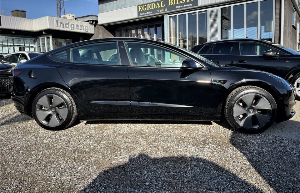 Tesla Model 3 Long Range AWD 4d