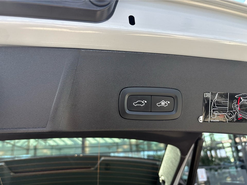 Volvo XC40 1,5 T5 ReCharge R-Design aut. 5d