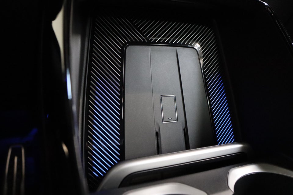 BMW iX2 eDrive20 Fully Charged M-Sport 5d