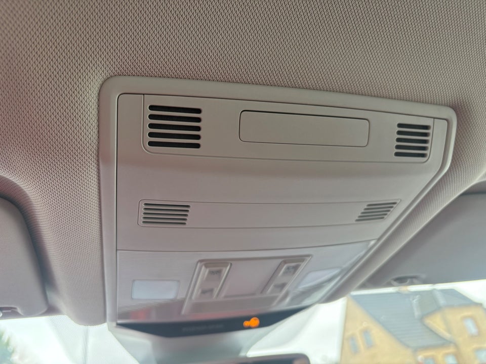 VW T-Roc 1,0 TSi 115 Style 5d