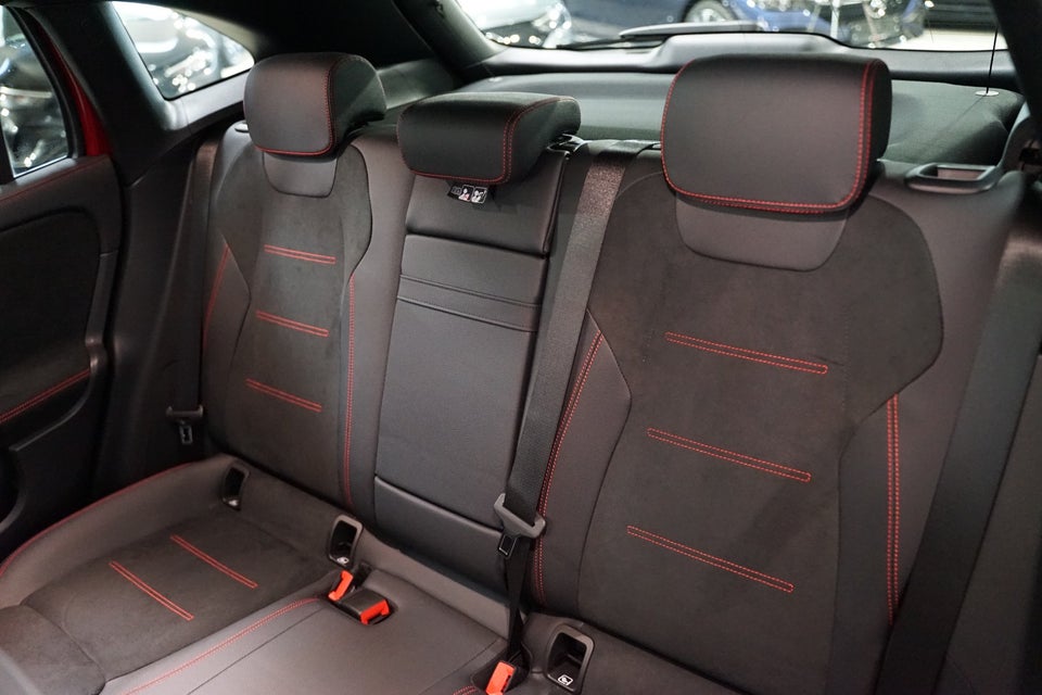 Mercedes EQA300 AMG Line 4Matic 5d