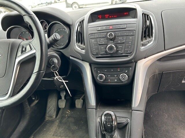 Opel Zafira 1,6 CDTi 136 Enjoy Flexivan 5d