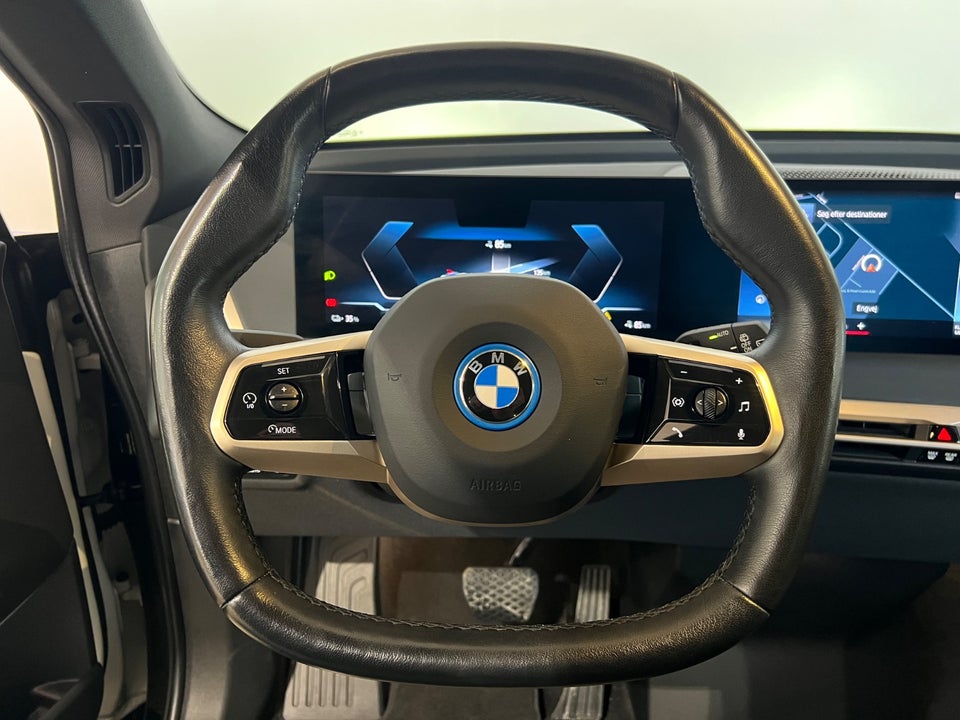 BMW iX xDrive40 Sport 5d