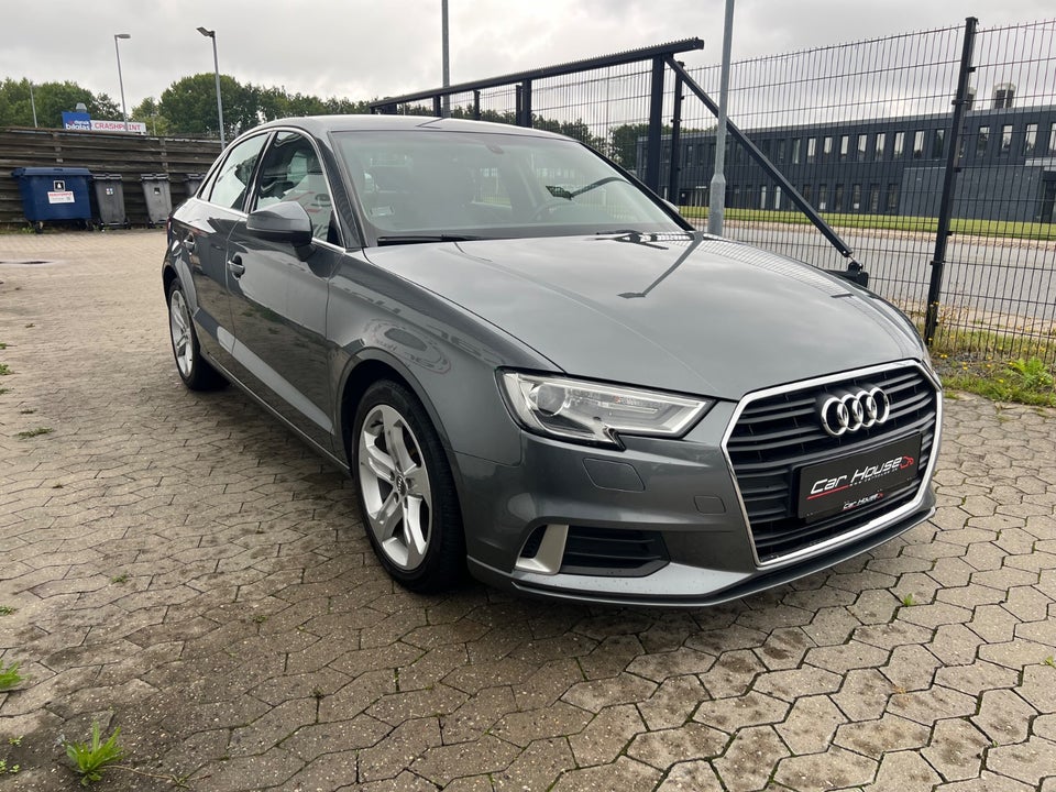 Audi A3 1,6 TDi 116 Sport S-tr. 4d