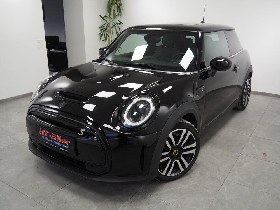 MINI Cooper SE Classic Trim 3d