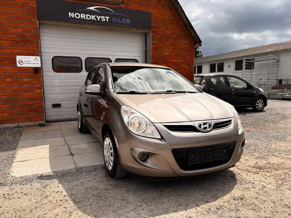 Hyundai i20 1,25 Classic 5d