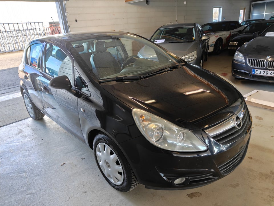 Opel Corsa 1,2 16V Cosmo 5d